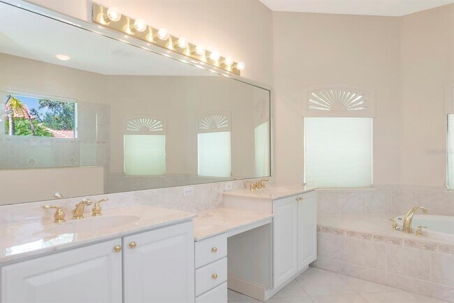 Building Photo - 2012 Island Estates Dr