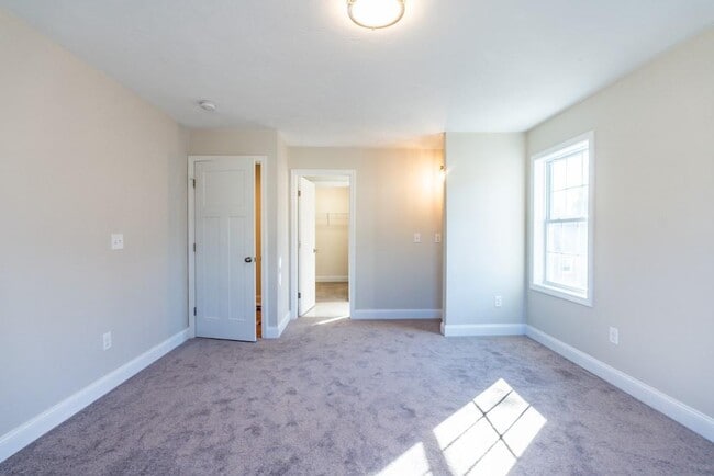 Building Photo - 100 Brentwood Ave