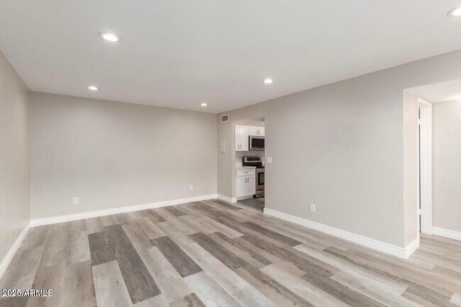 Building Photo - 2674 N 43rd Ave