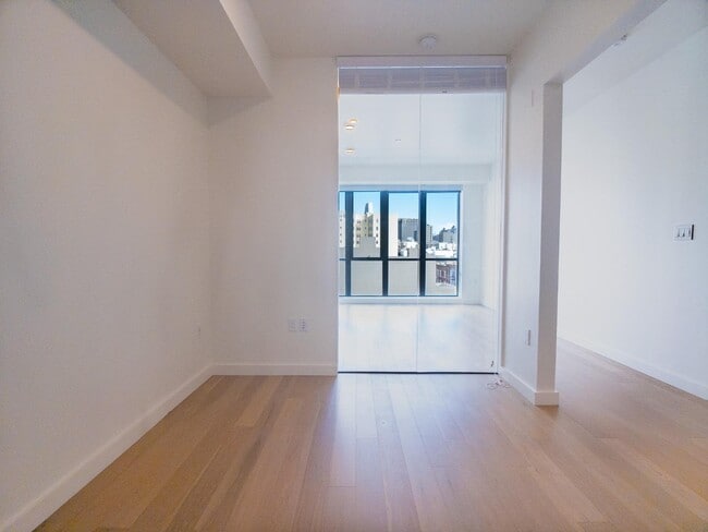 Building Photo - 1201 Sutter St