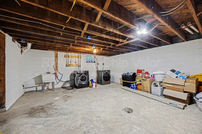Building Photo - 3982 Superior Ave