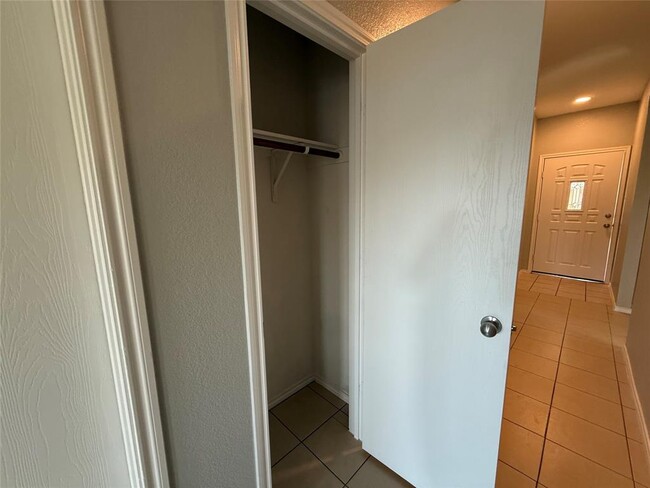Building Photo - 313 Katherine Way