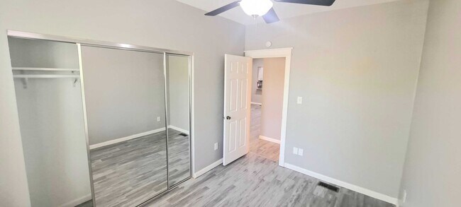 Building Photo - 5837 Nina Pl