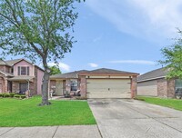Building Photo - 9319 Delicado Dr