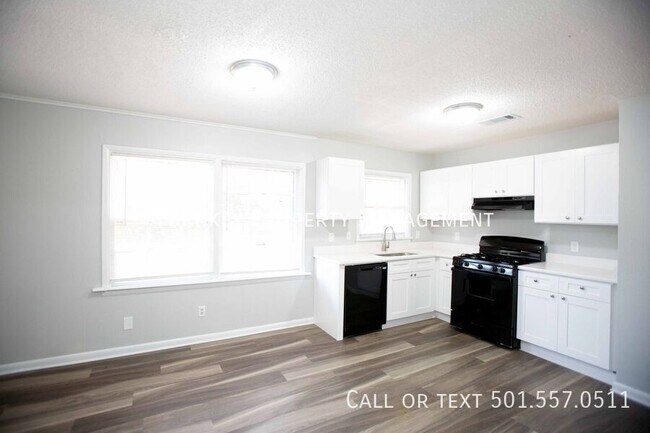 Building Photo - 4 Wynne Cir