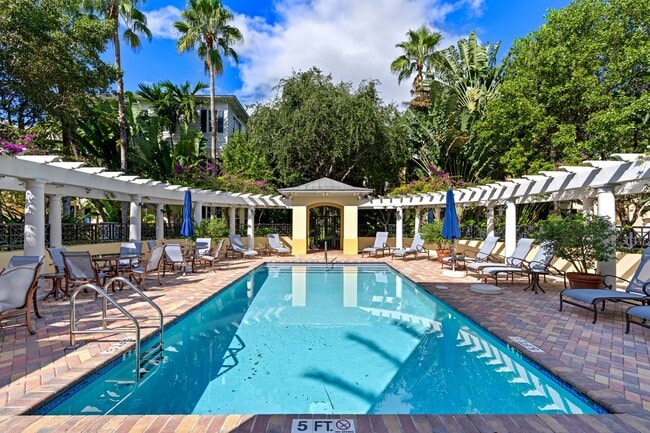 Building Photo - 1970 S Dixie Hwy