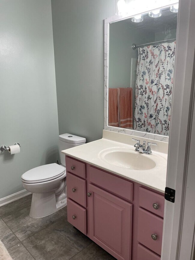 Building Photo - 3 Bedroom House in Marysville