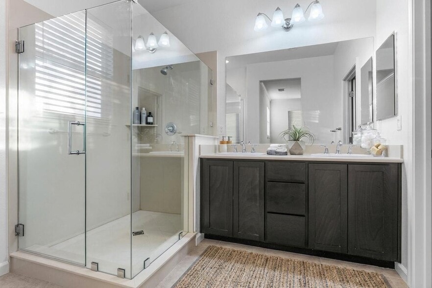 Building Photo - 144 Atherton Loop