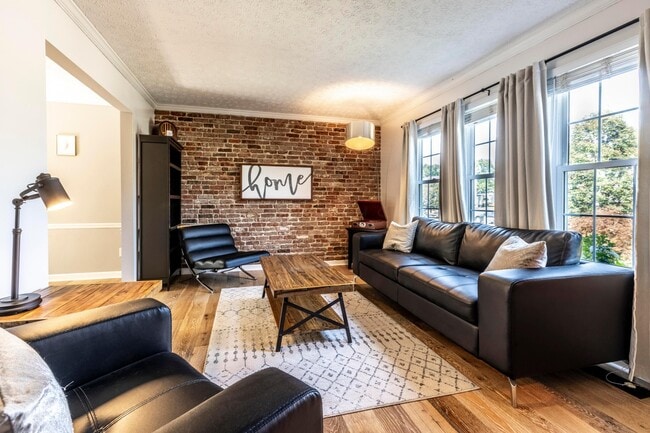 Building Photo - 2037 Sutter Pkwy