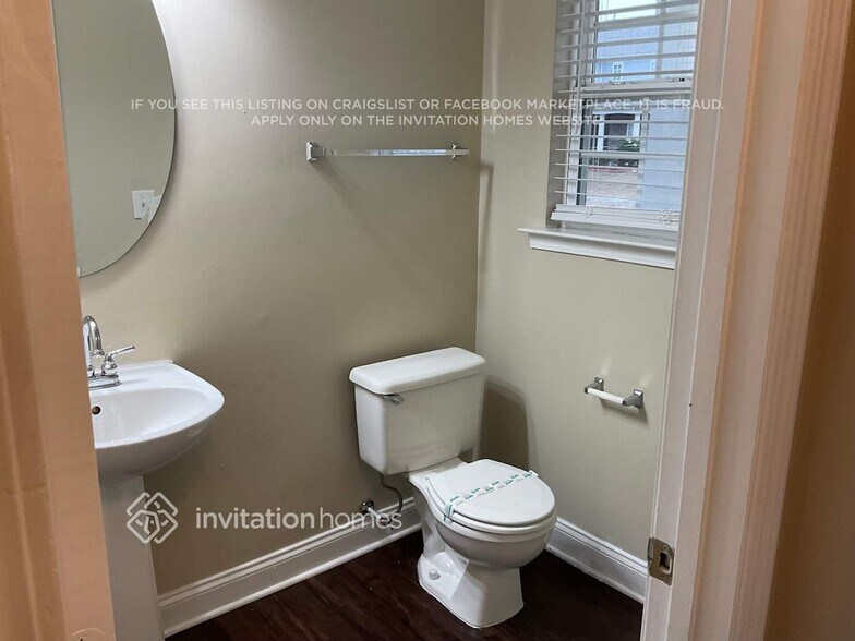 Building Photo - 303 Waterlemon Way