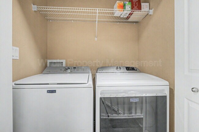 Building Photo - 9558 Pearl Cir