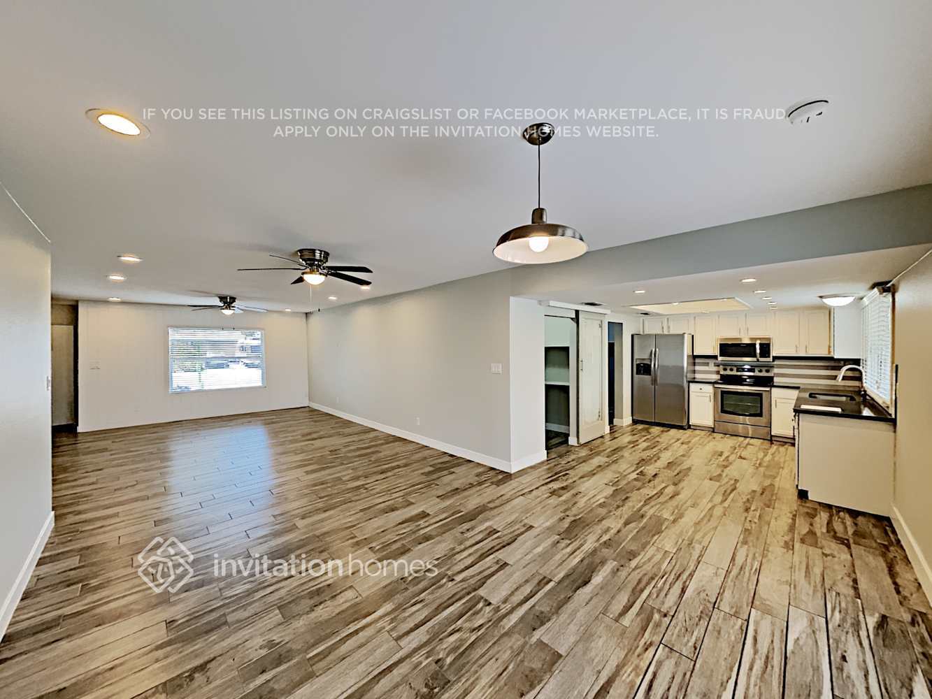 Building Photo - 2136 E Broadmor Dr