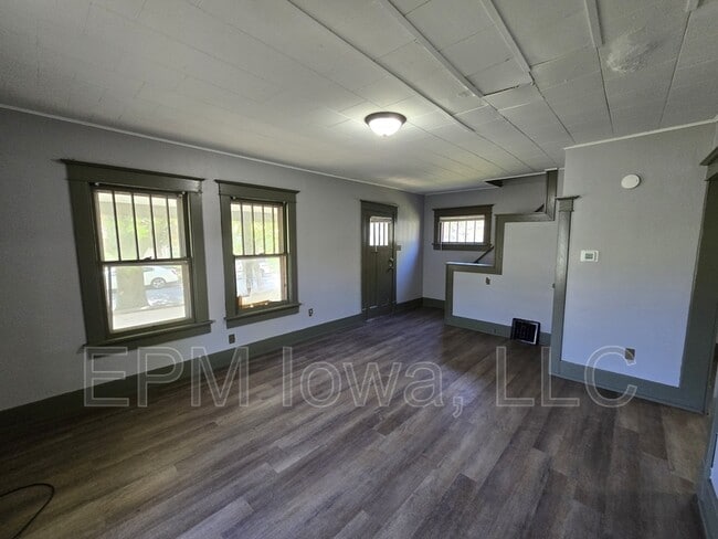 Building Photo - 1125 Ackermant St