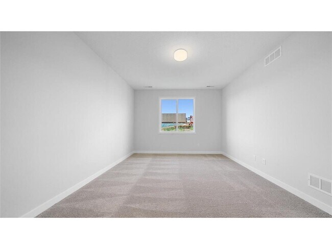 Building Photo - 123 Gambel St