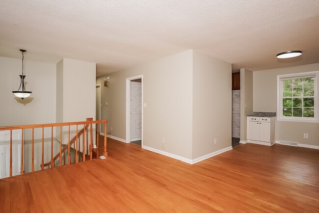 Building Photo - 7704 Logan Dr SW