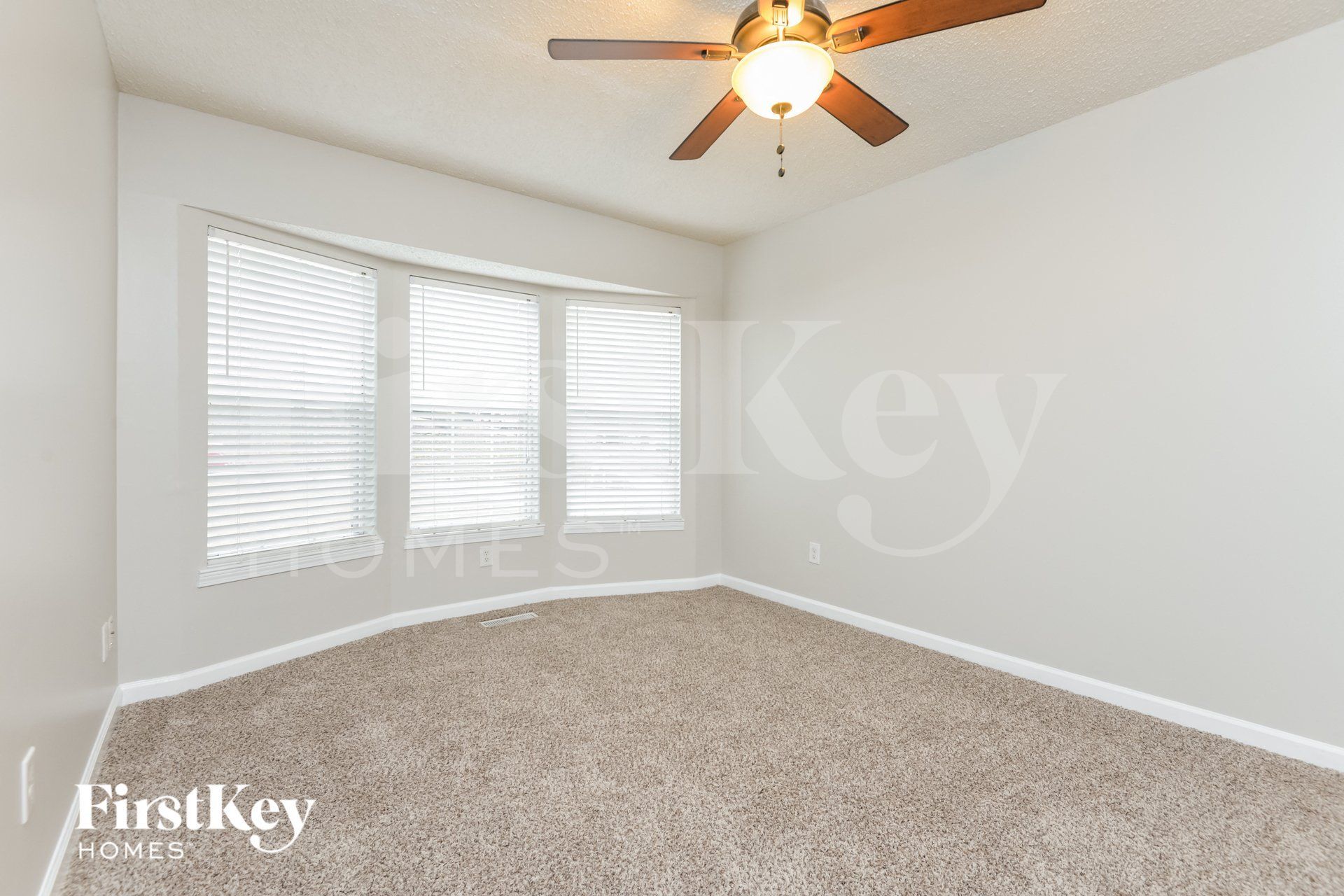 Building Photo - 682 Brandy Dr