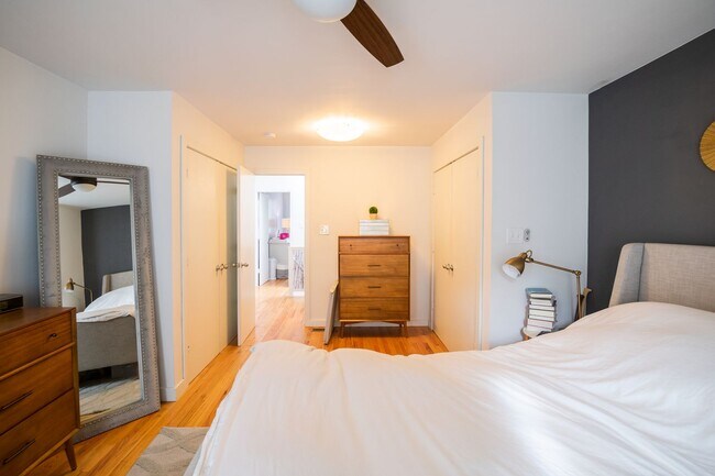 Building Photo - 2216 Kimball St