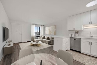 Building Photo - Renovated 1-Bedroom Apartments in the Heart of Glenview