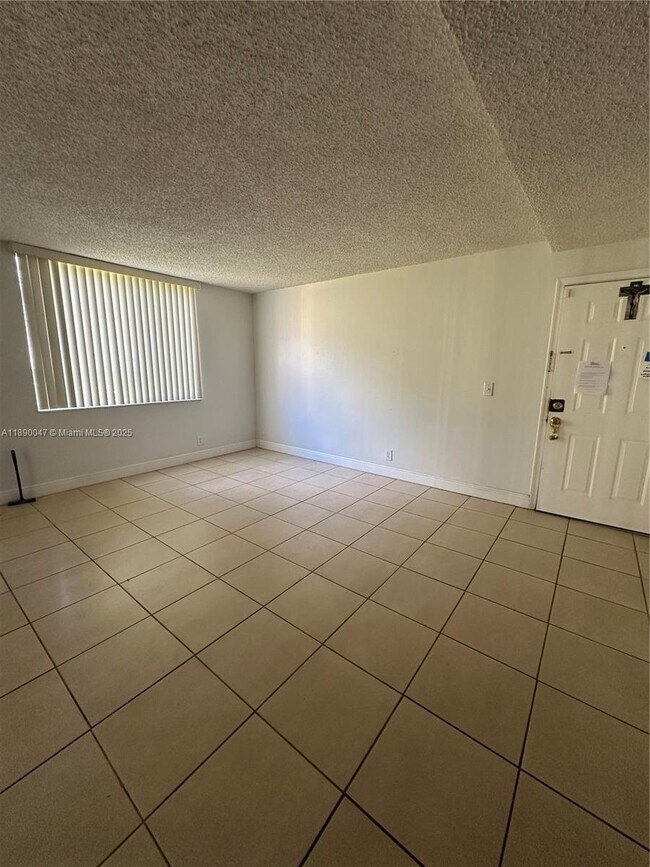 Building Photo - 4005 W McNab Rd