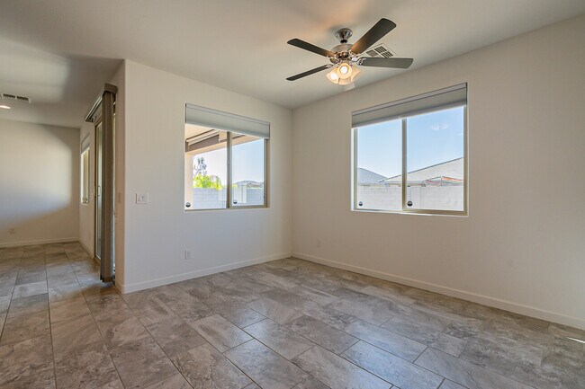Building Photo - 15877 W Mauna Loa Ln