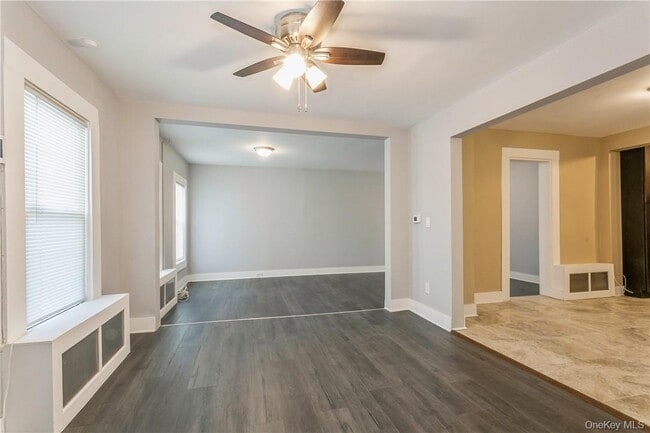 Building Photo - 156 Bellevue Pl