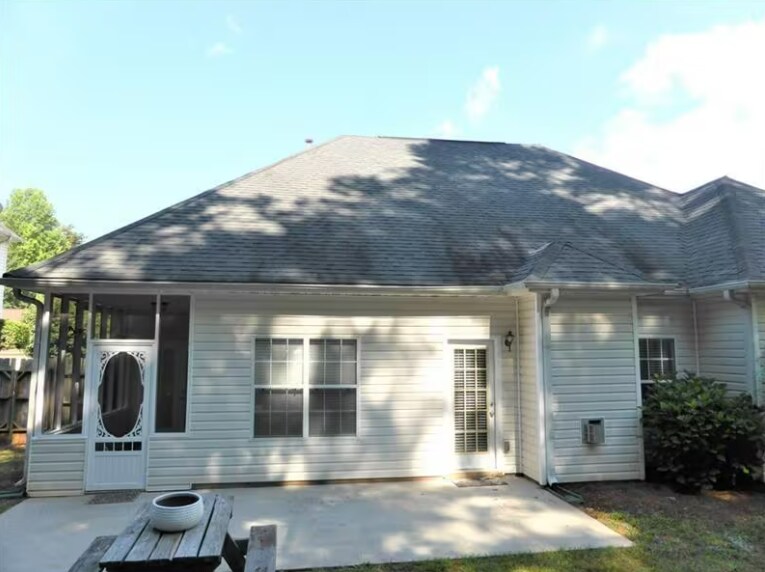 Back of house - 12222 Crestwood Ct