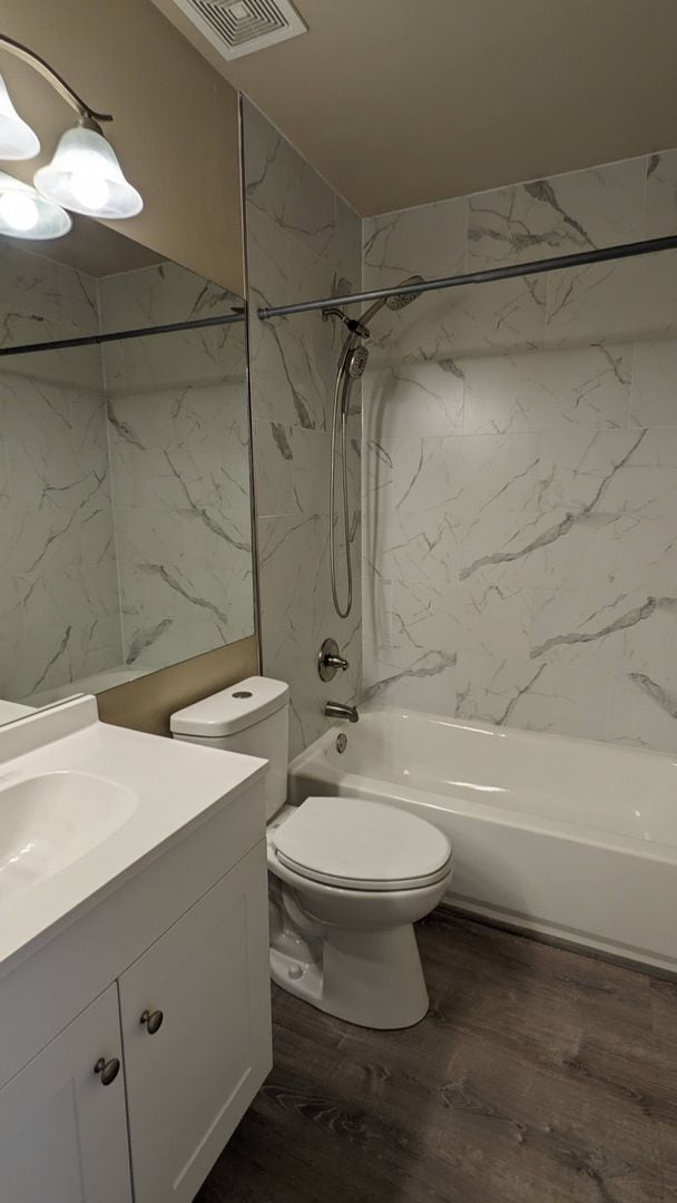 Building Photo - SPACIOUS TWO STORY 3 BED/2.5 BATH WITH FEN...