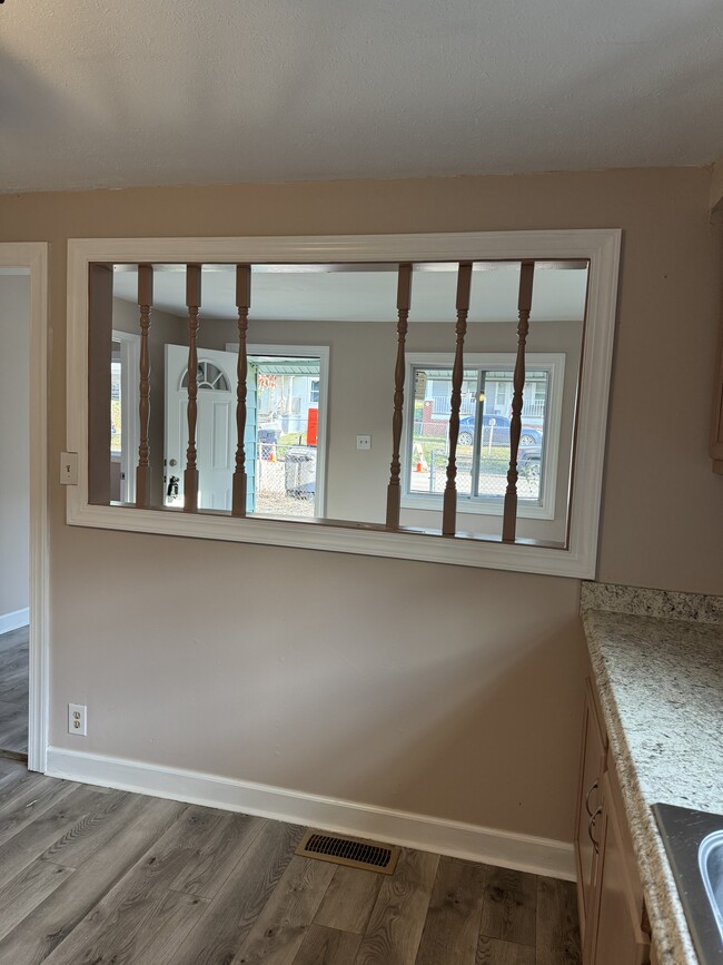 Building Photo - 1321 Brookside Ave