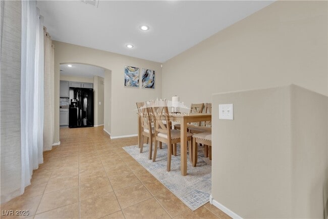 Building Photo - 7326 Padleymor St