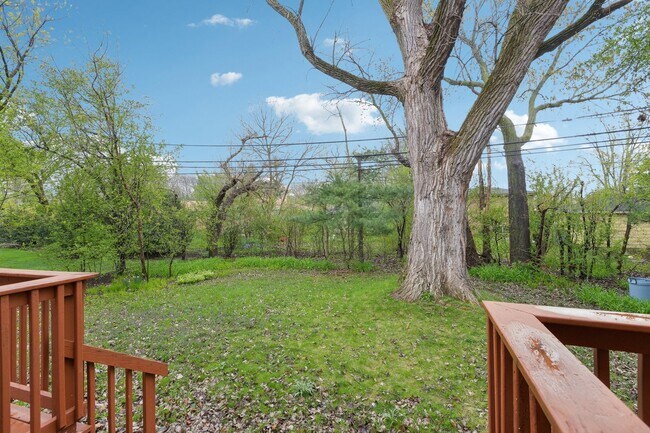 Building Photo - 9225 Karlov Ave