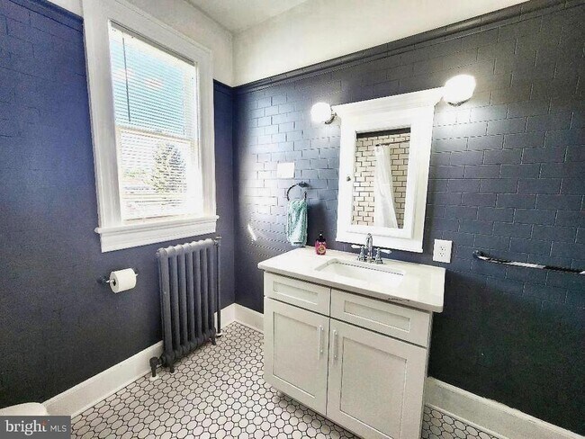 Building Photo - 515 Fourth St