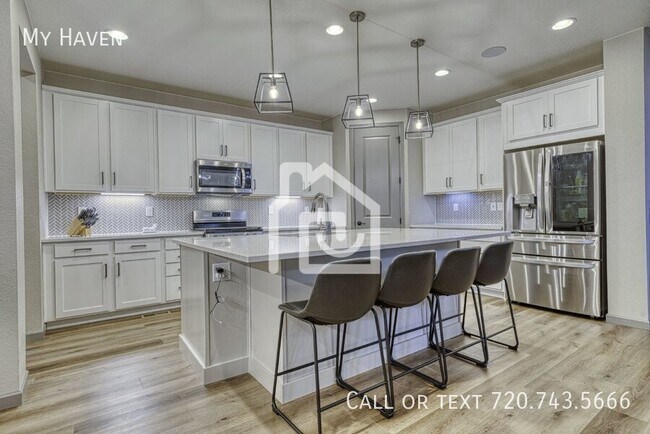 Building Photo - 17237 Parkside Dr N