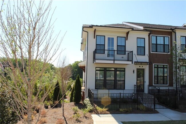 Building Photo - 124 Downing Dr