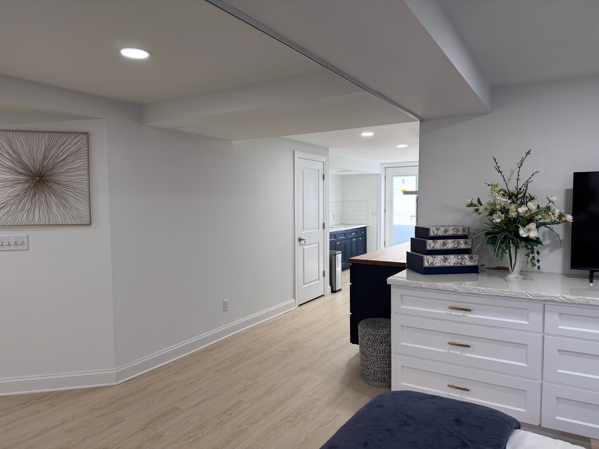 Building Photo - 57 Porcher St