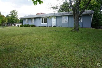 Building Photo - 3 bedroom, 1.5 bathroom Chelsea ranch - fr...
