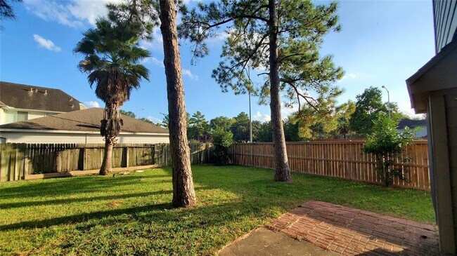 Building Photo - 14043 Fairwood Breeze