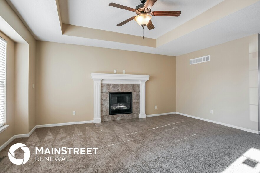 Building Photo - 1605 Fairway Ct