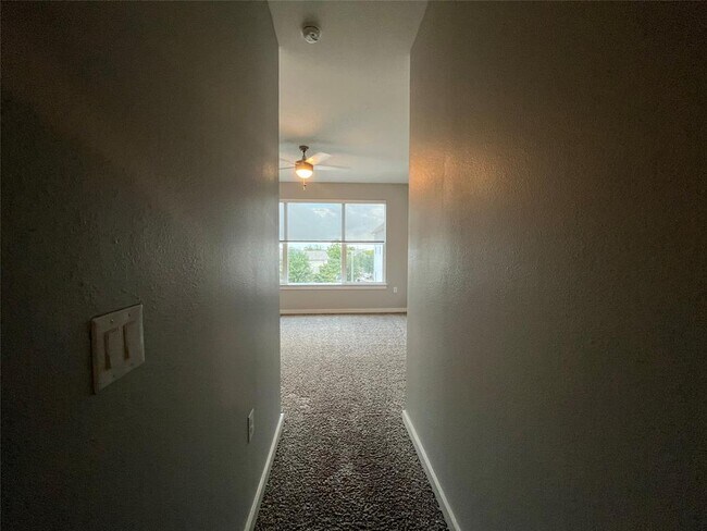 Building Photo - 11402 Pastini Cir