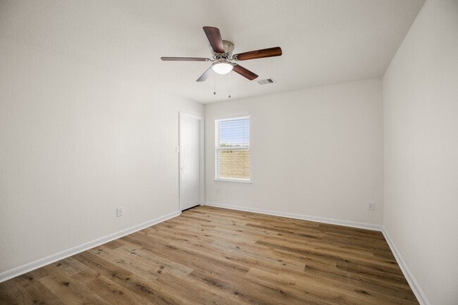 Building Photo - 4118 Lake Cypress Cir