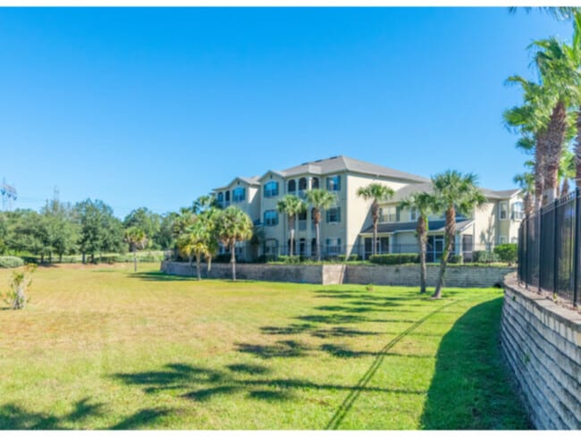 Building Photo - 5984 W Poplar Springs Cir