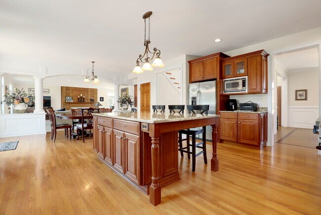 Building Photo - 126 Governors Ct
