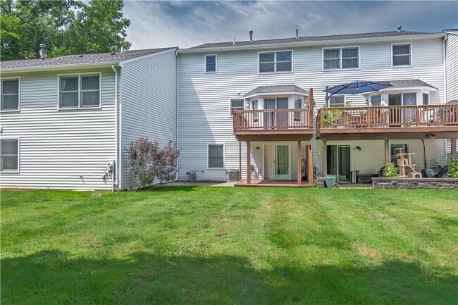 Building Photo - 217 Wycliff Dr