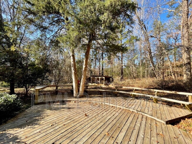 Building Photo - 136 Lacaya Rd