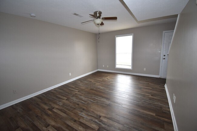 Building Photo - 362 Peabody Dr