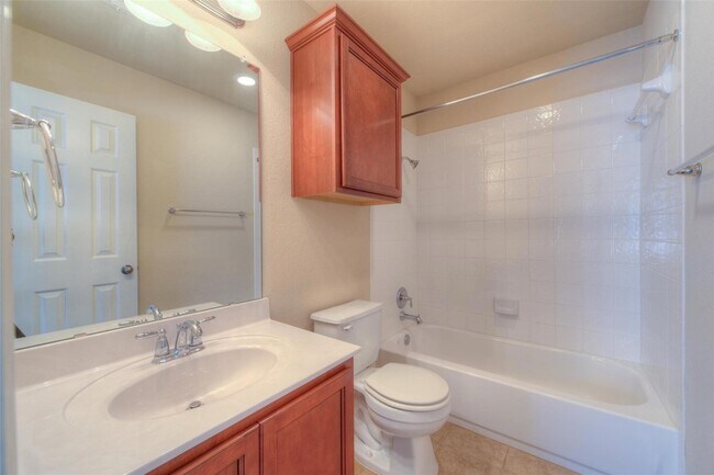 Building Photo - 8717 Blackvireo Dr