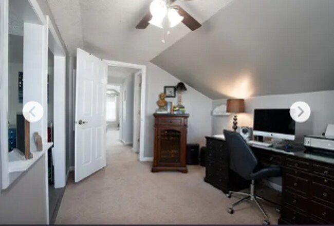 Building Photo - 4 Bedroom with a Hot Tub in the heart of t...