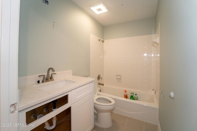 Building Photo - 22 1/2 Fancher Court Unit