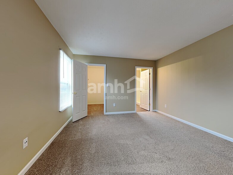 Building Photo - 12232 Carriage Stone Dr