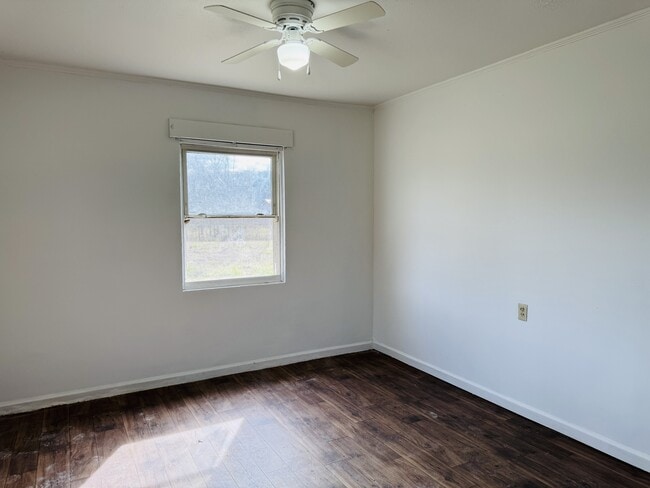 Building Photo - 5780 Fry Gap Rd