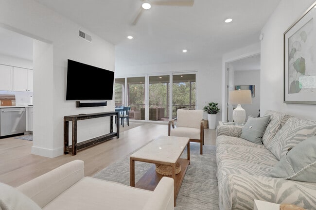 Building Photo - 26974 Montego Pointe Ct